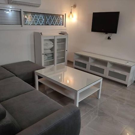 יחידת אירוח חדשה ומקסימה בכרמיאל Apartamento Exterior foto